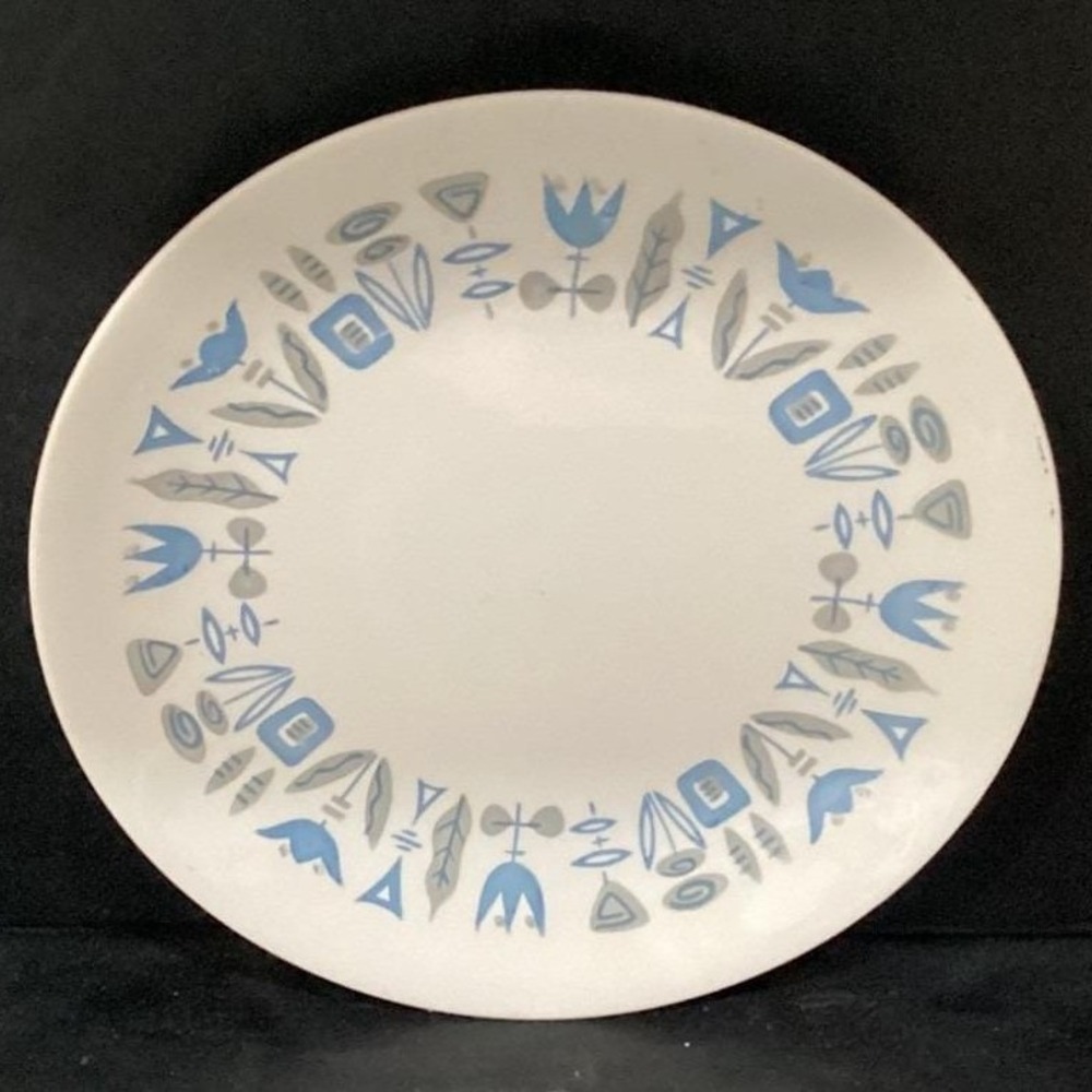 Homer Laughlin Apache Mid Century Blue Floral Dinner Plate